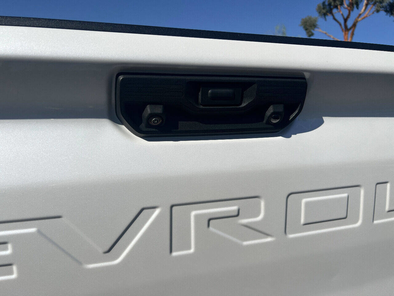 Used 2021 Chevrolet Silverado 2500 LTZ w/ LTZ Premium Package AWD/4WD image 20