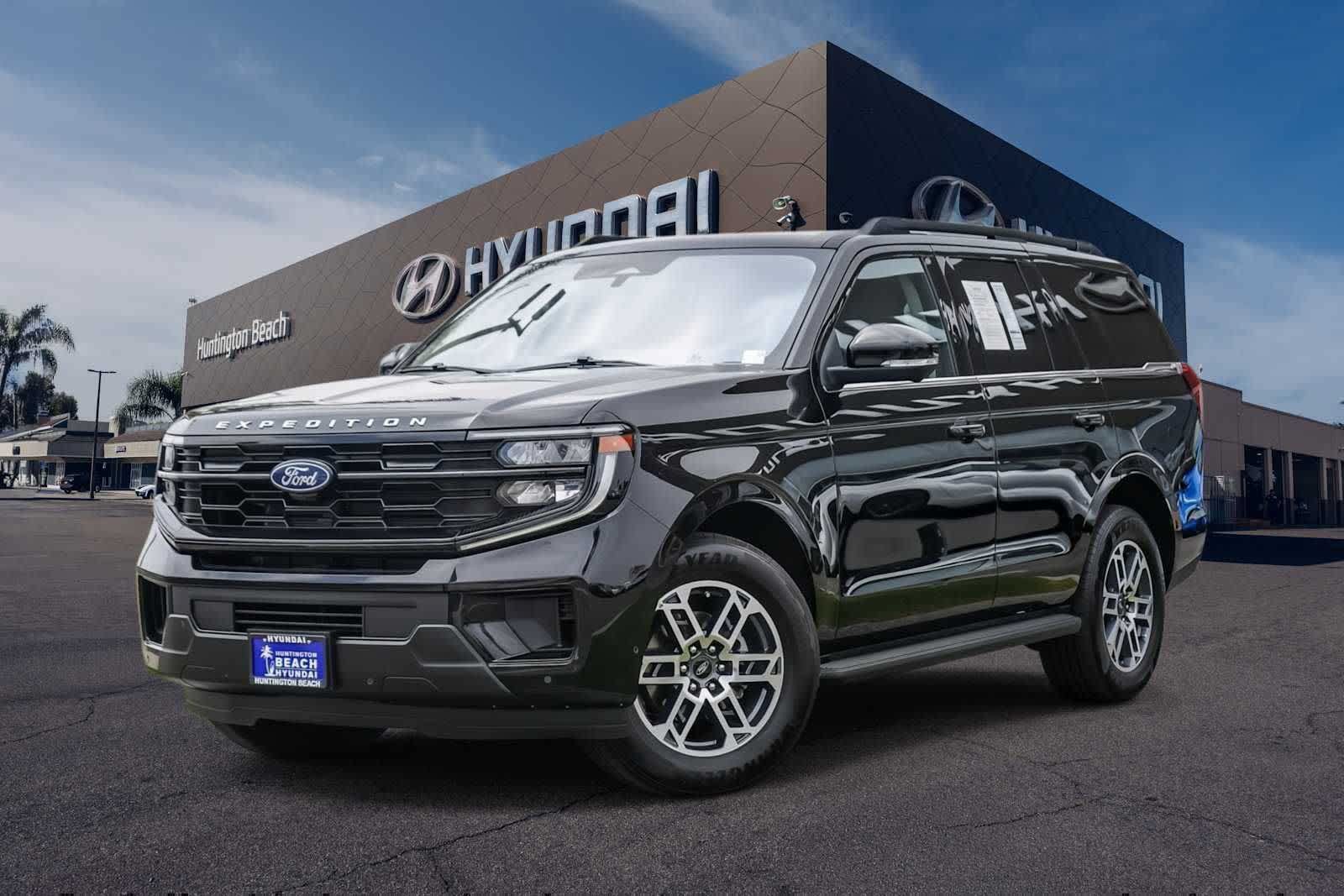 Used 2025 Ford Expedition Active