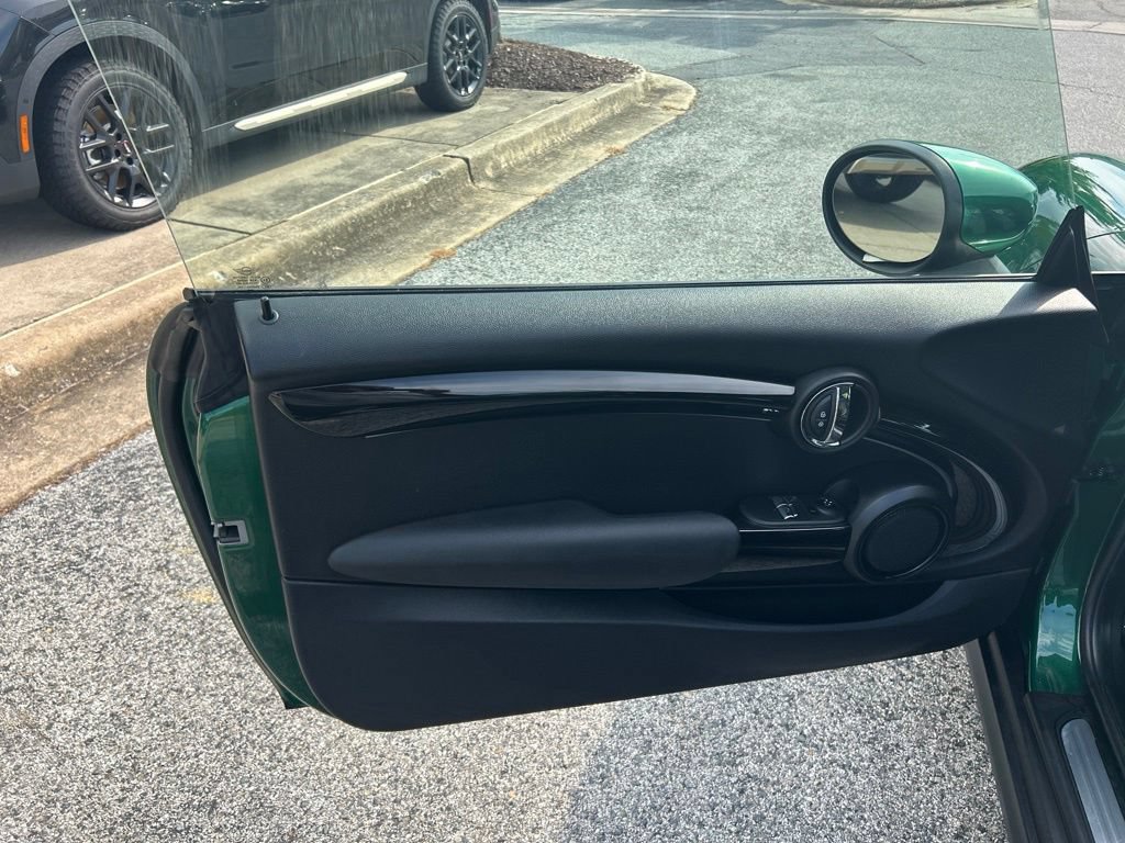 Used 2022 MINI Cooper SE FWD image 24
