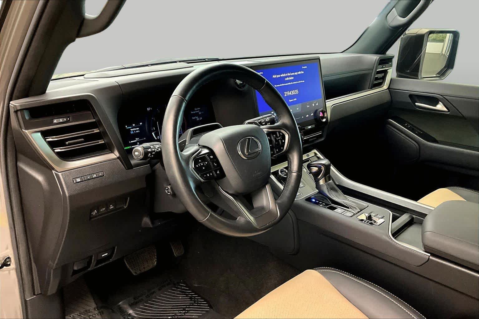 Used 2024 Lexus GX 550 AWD/4WD image 17