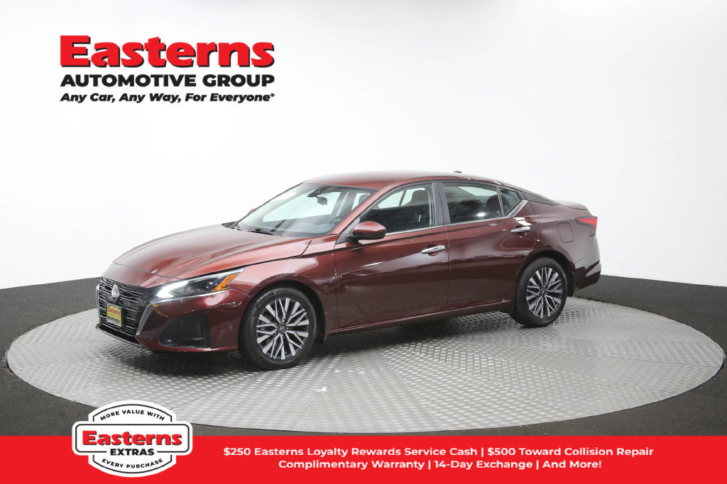 Used 2023 Nissan Altima 2.5 SV FWD image 57