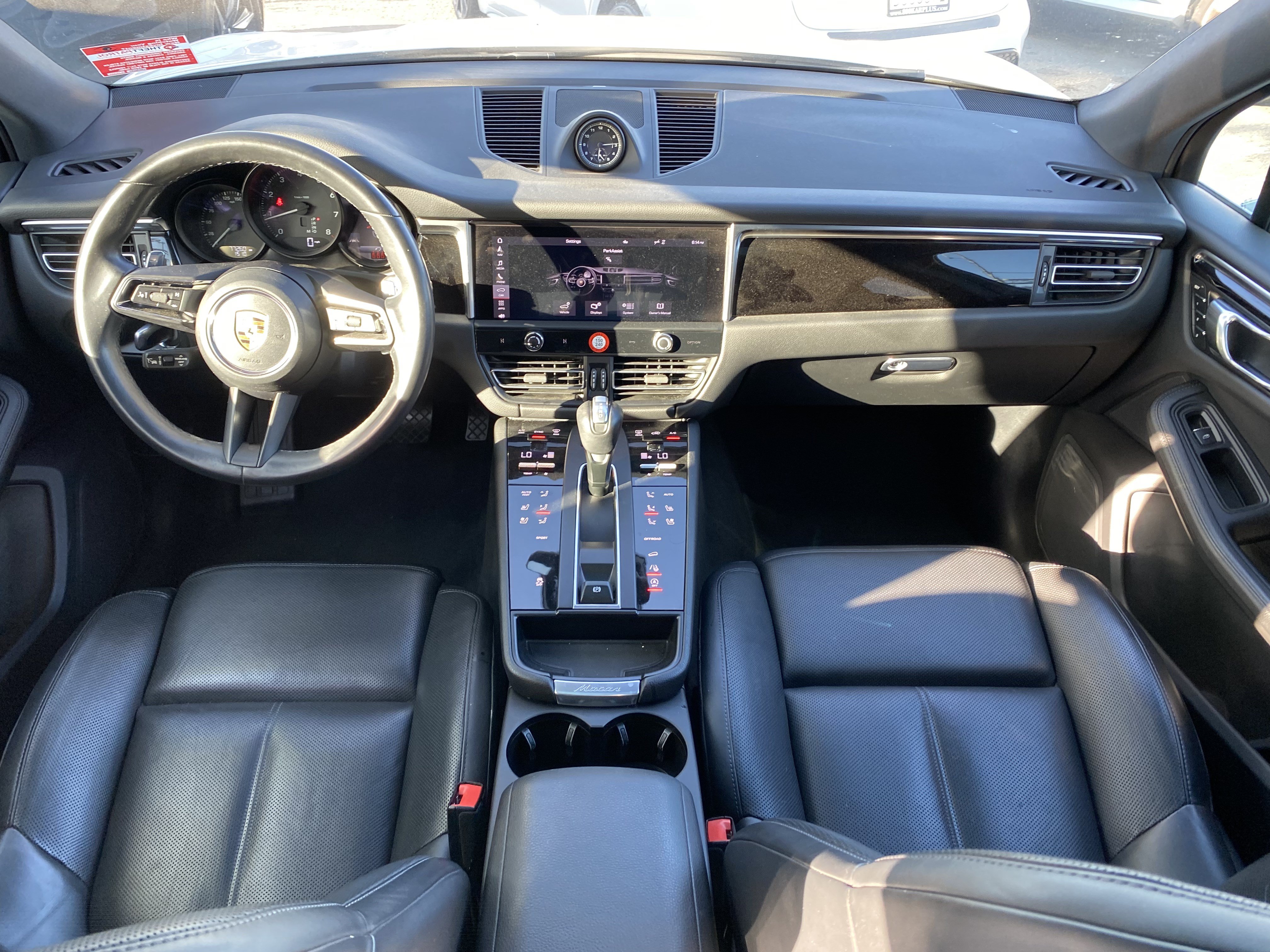 Used 2023 Porsche Macan AWD/4WD image 21