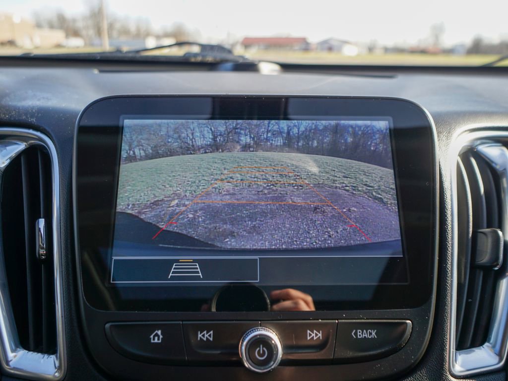 Used 2021 Chevrolet Malibu LT image 23