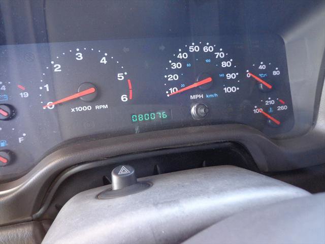 Used 2001 Jeep Wrangler SE image 8