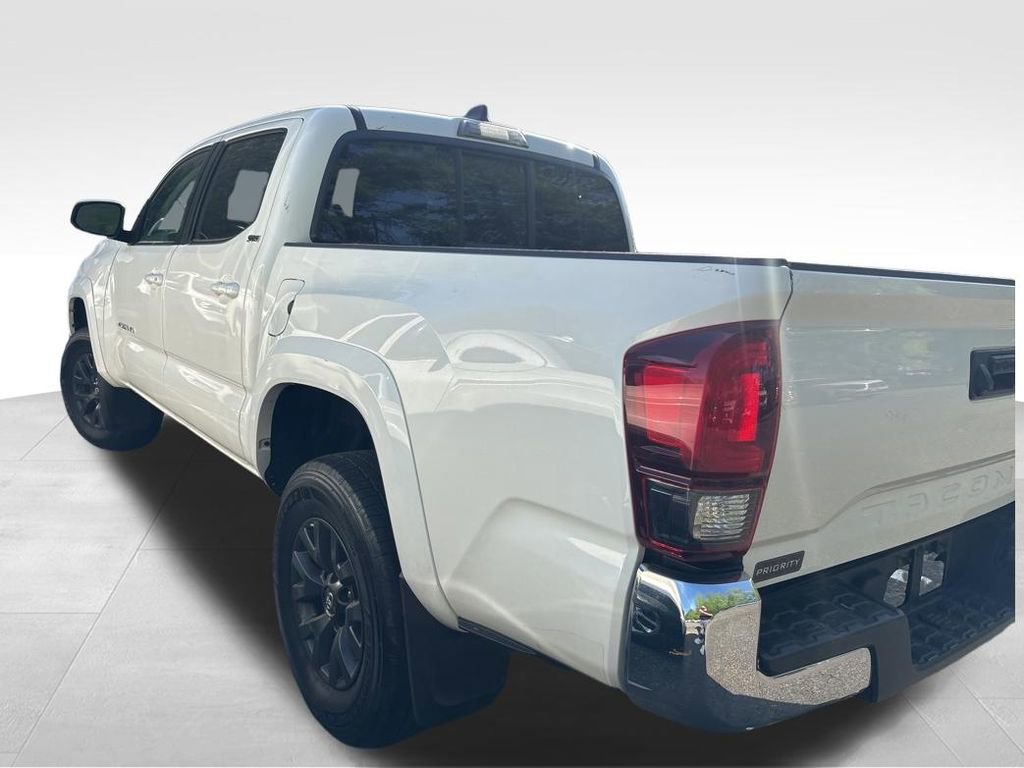 Used 2023 Toyota Tacoma SR5 w/ SR5 Appearance Package image 16