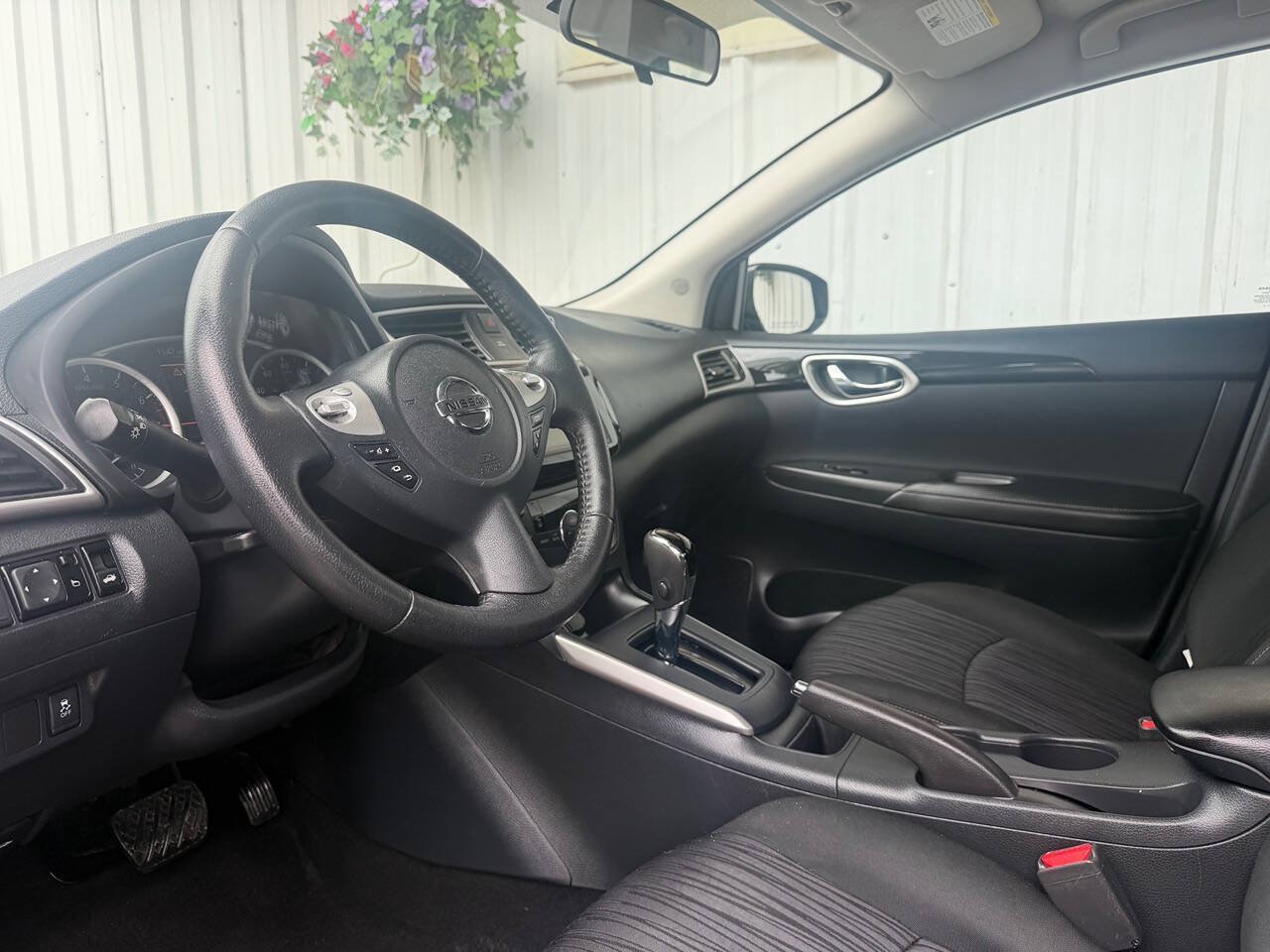 Used 2019 Nissan Sentra SV FWD image 12