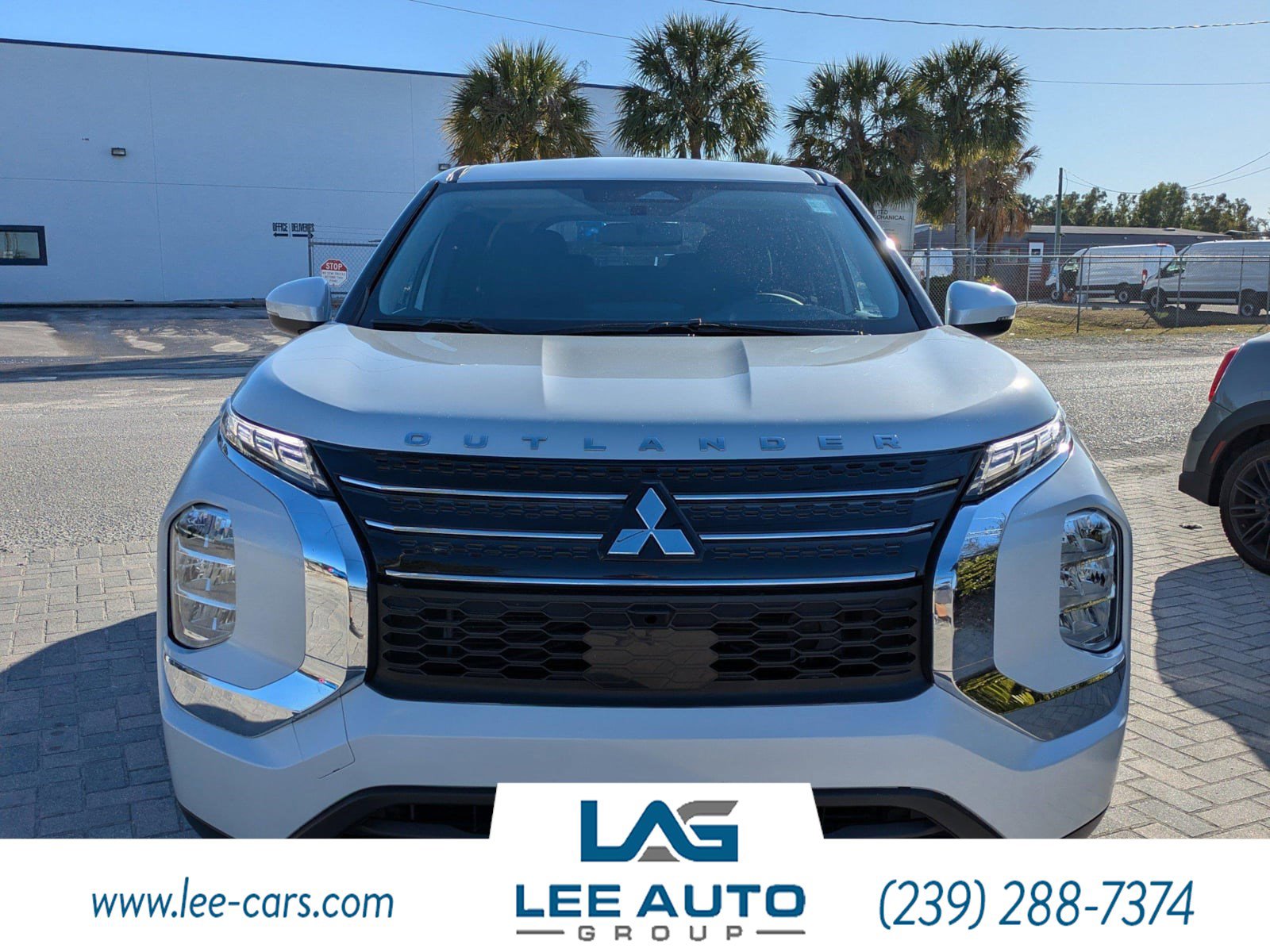 Used 2024 Mitsubishi Outlander ES image 7