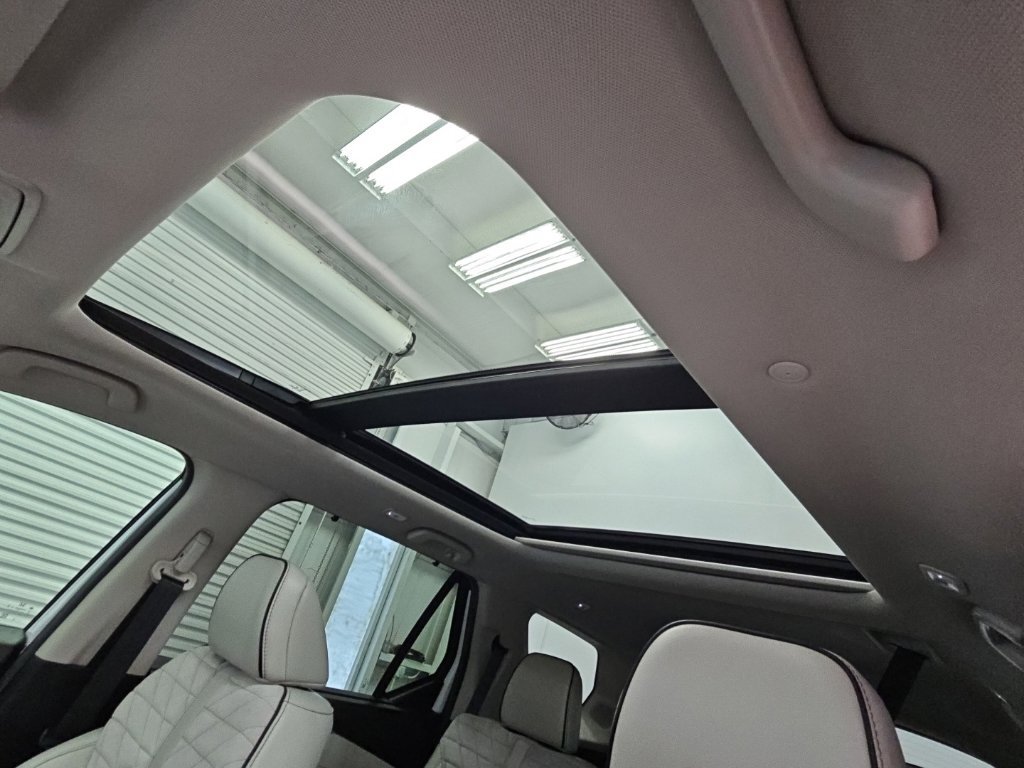 Used 2026 Honda Pilot Elite image 32