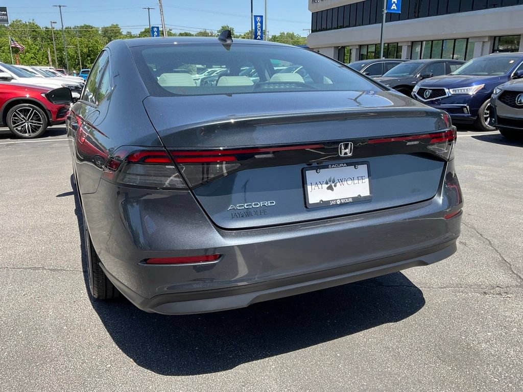 Used 2024 Honda Accord EX image 6
