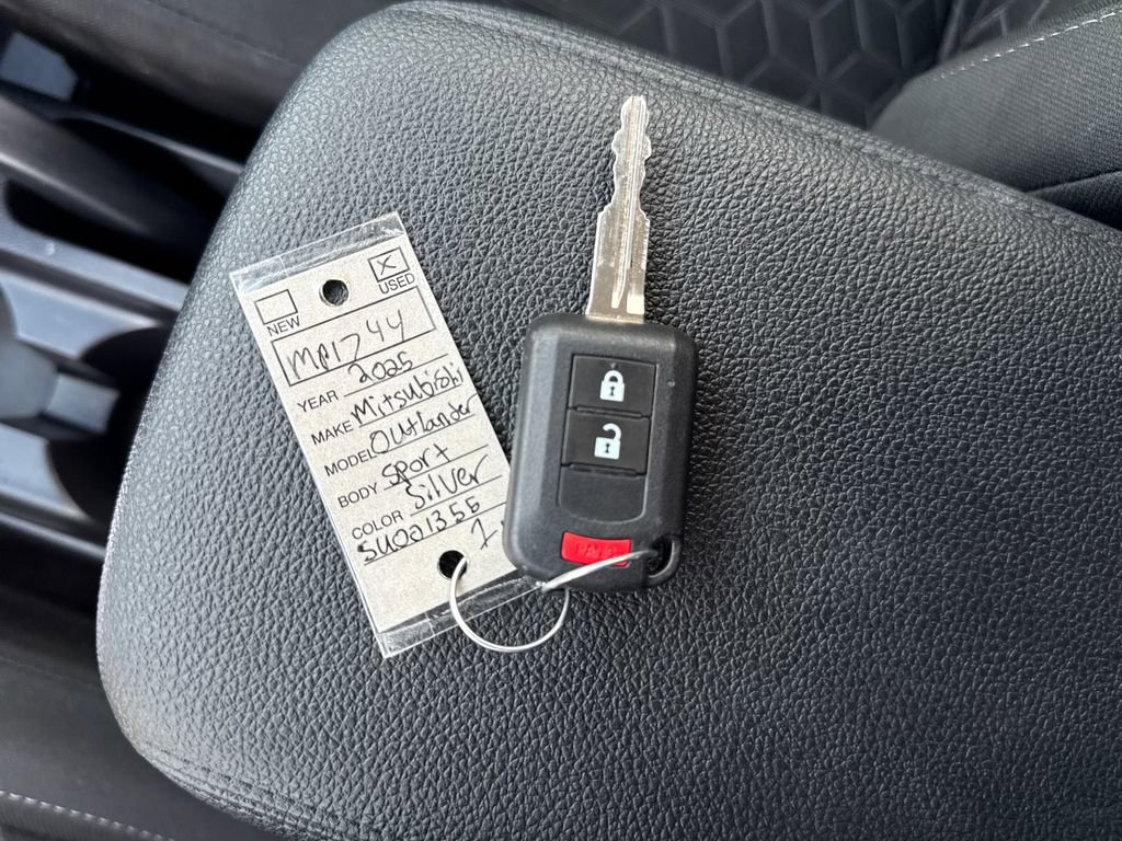 Used 2025 Mitsubishi Outlander Sport ES AWD/4WD image 29