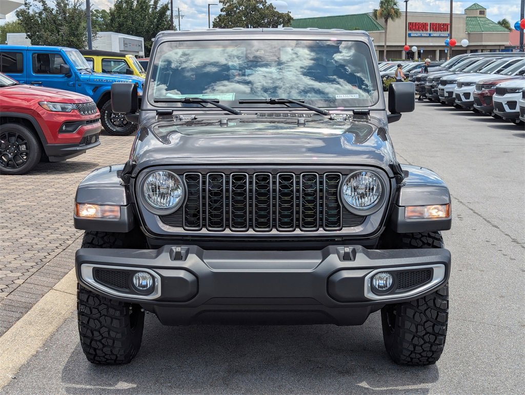 New 2025 Jeep Gladiator Sport image 10