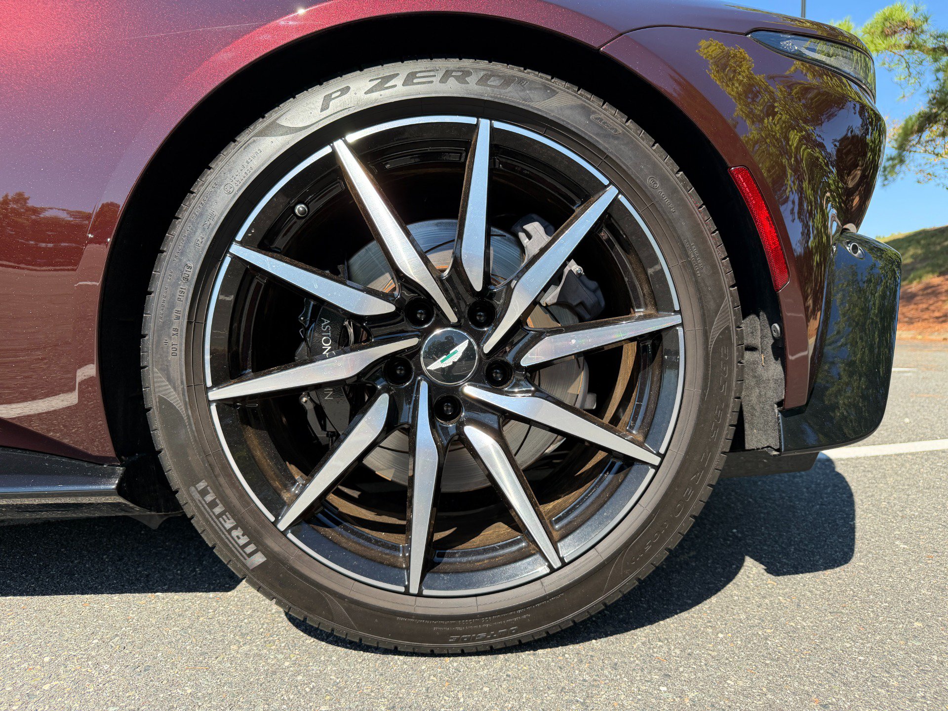 Used 2020 Aston Martin V8 Vantage Coupe RWD image 69