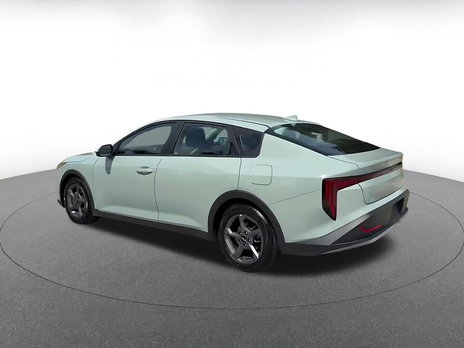 Used 2026 Kia K4 FWD image 9