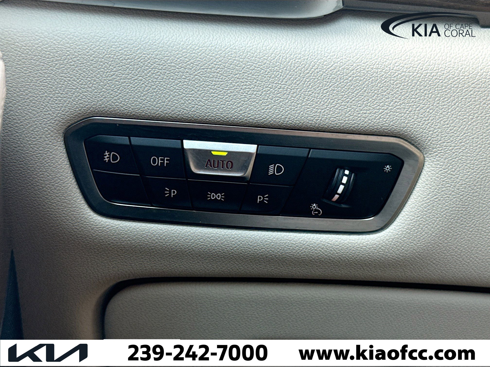 Used 2020 BMW X5 xDrive40i w/ Premium Package image 36