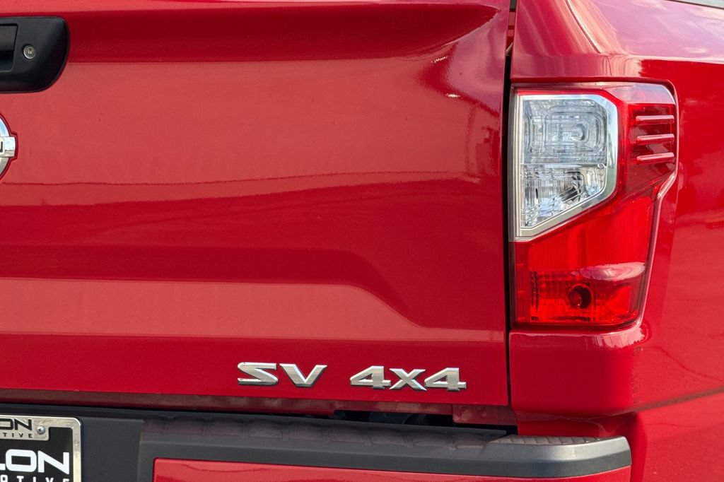 Used 2022 Nissan Titan SV AWD/4WD image 27
