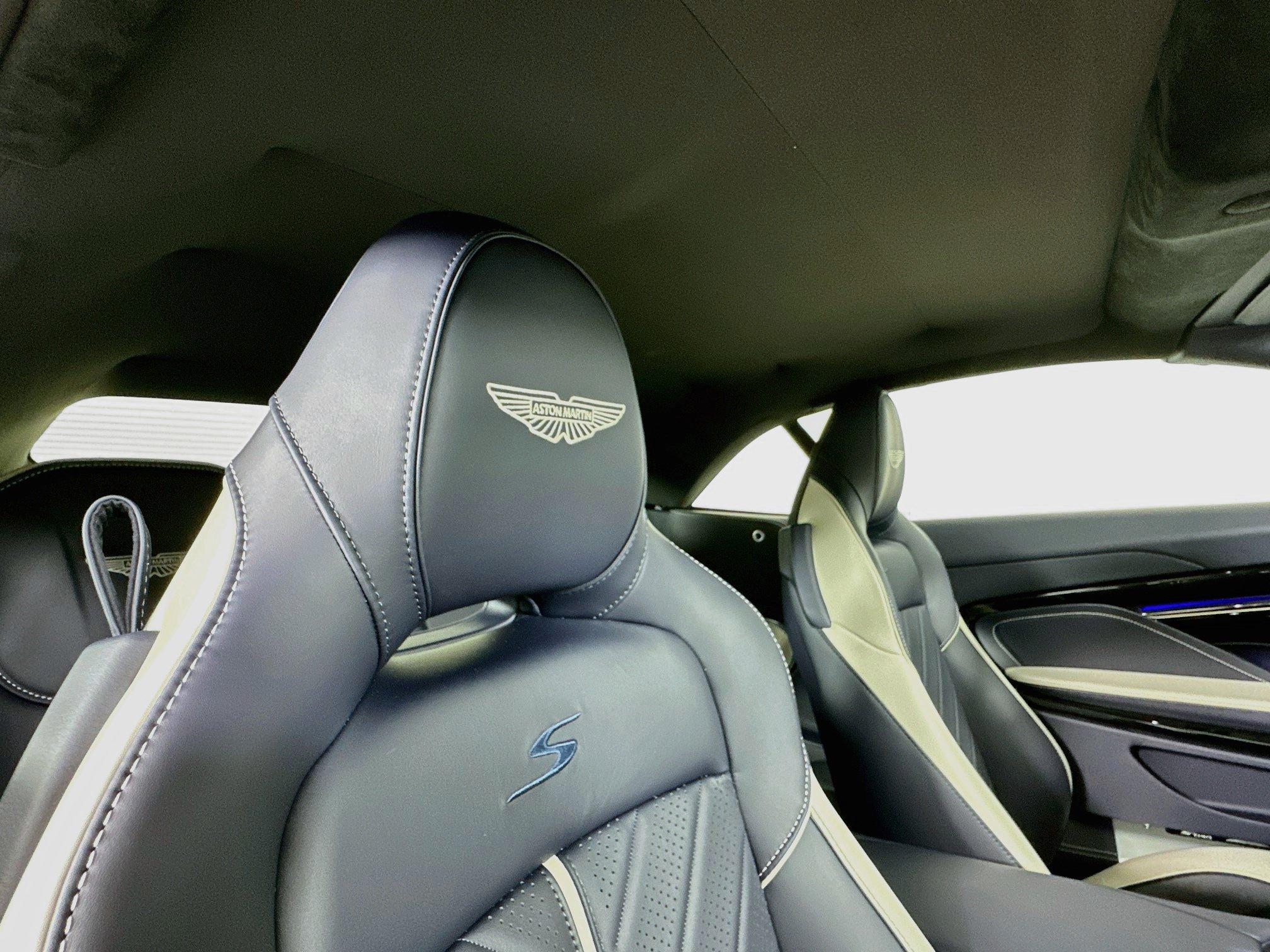 New 2026 Aston Martin DB12 Convertible RWD image 20