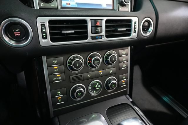 Used 2011 Land Rover Range Rover HSE LUX AWD/4WD image 25