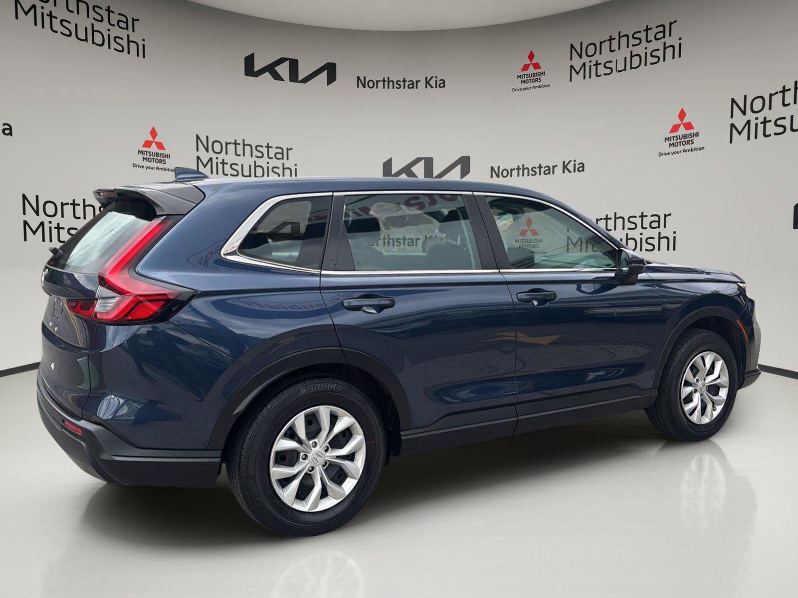 Used 2024 Honda CR-V LX image 10