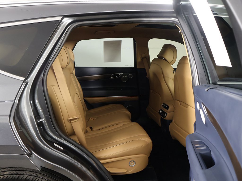 Used 2023 Genesis GV80 2.5T w/ Prestige 20" Package image 35