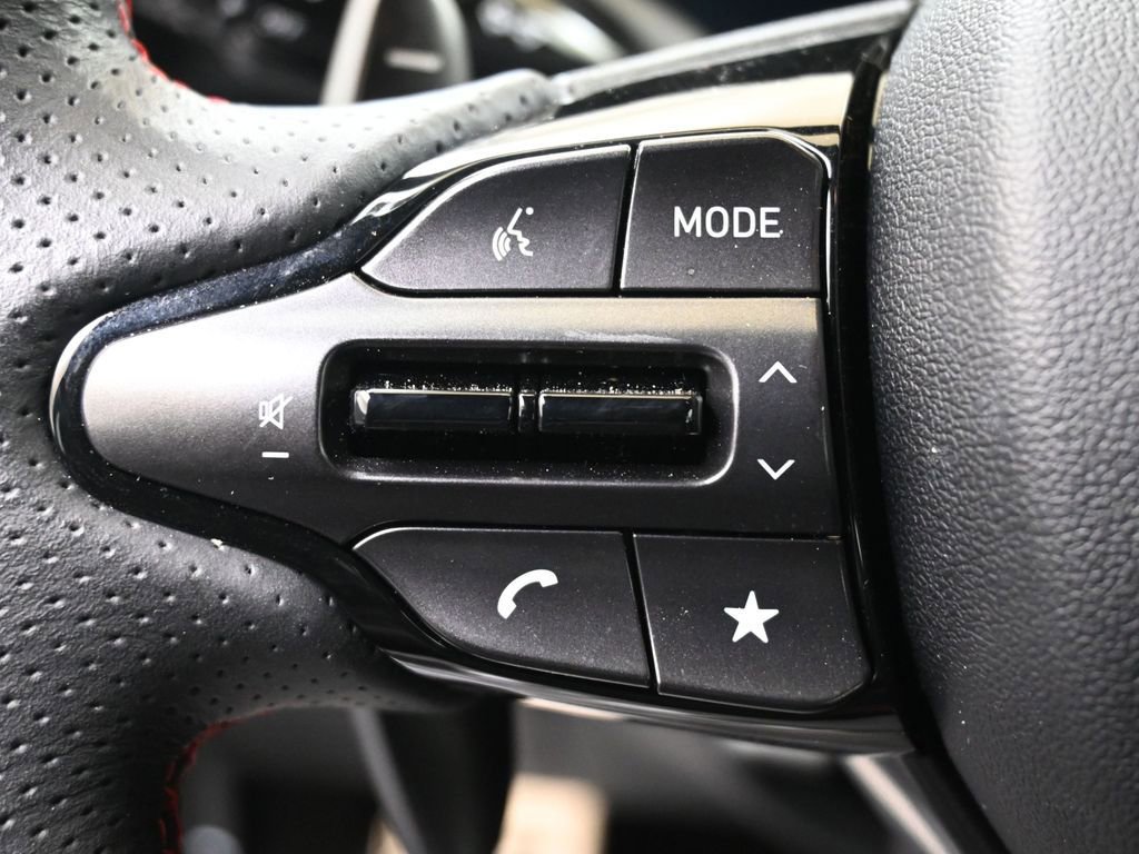 Certified 2025 Hyundai Elantra N Line image 24