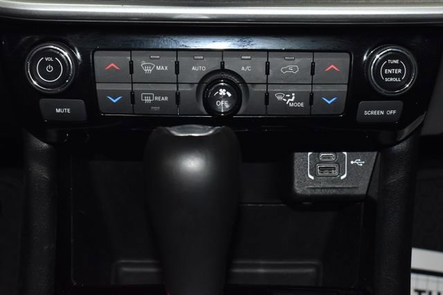 Used 2025 Jeep Compass Limited AWD/4WD image 18