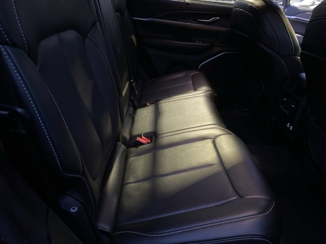 Used 2022 Jeep Grand Cherokee Limited 4xe w/ Luxury Tech Group II image 33