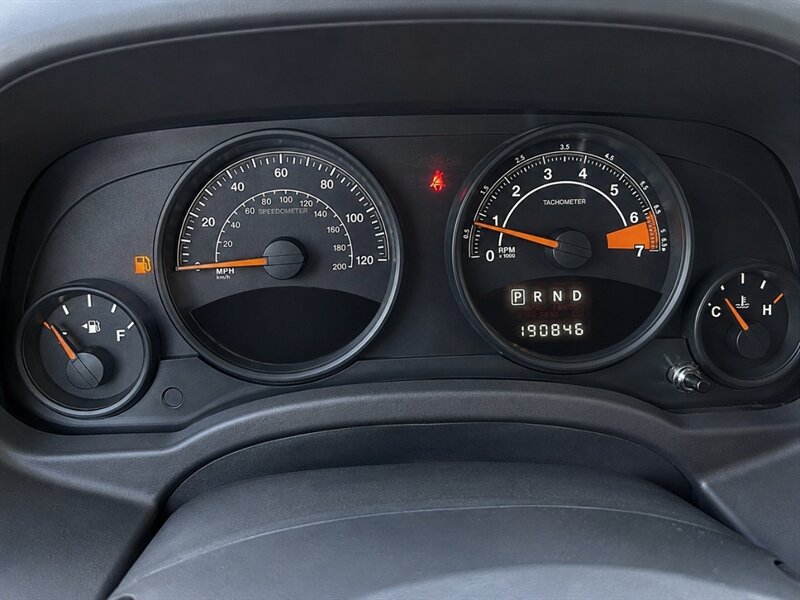 Used 2015 Jeep Patriot High Altitude AWD/4WD image 13