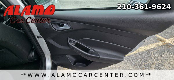 Used 2018 Ford Focus SEL image 22