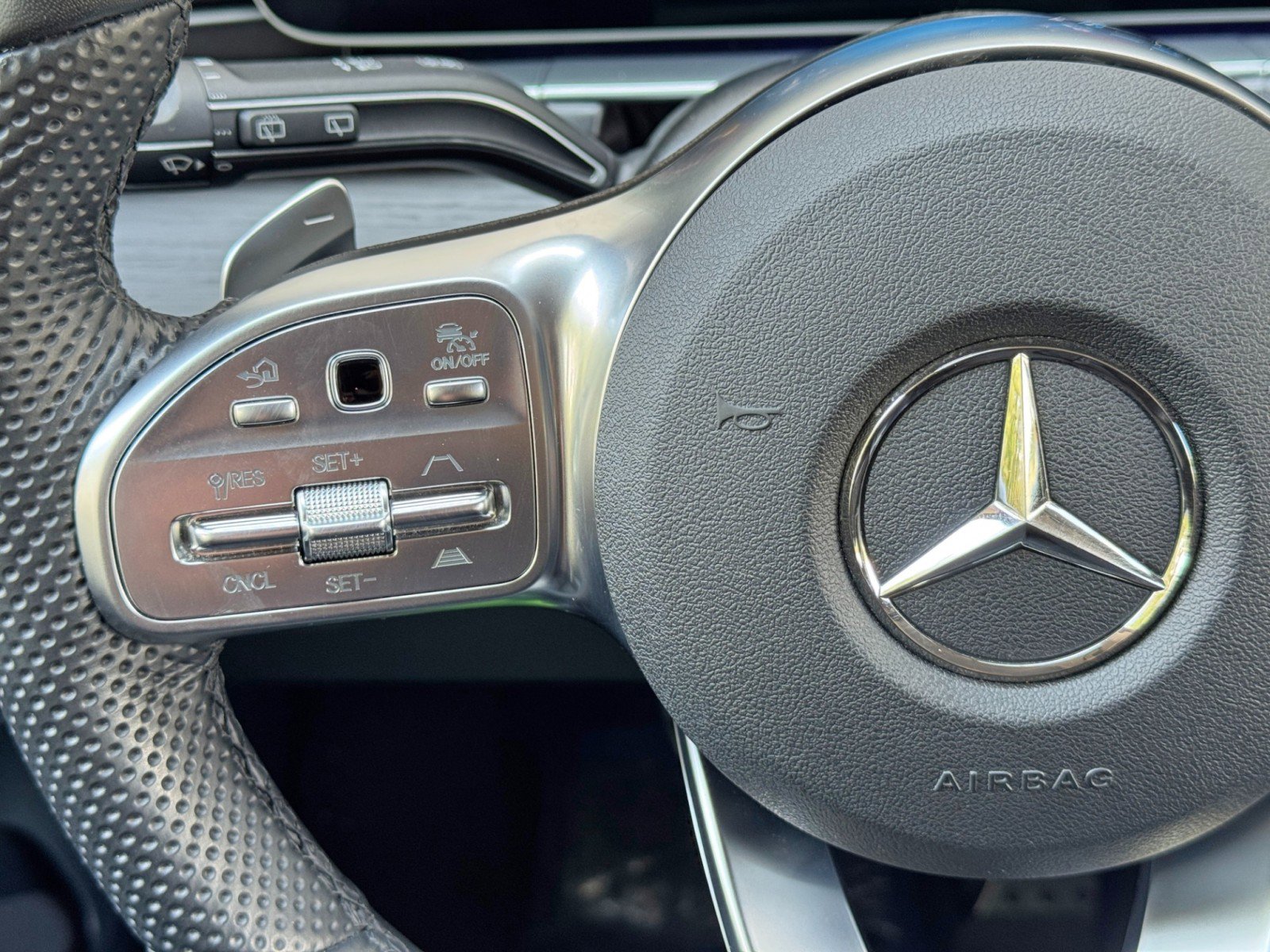 Used 2023 Mercedes-Benz GLS 580 4MATIC image 23