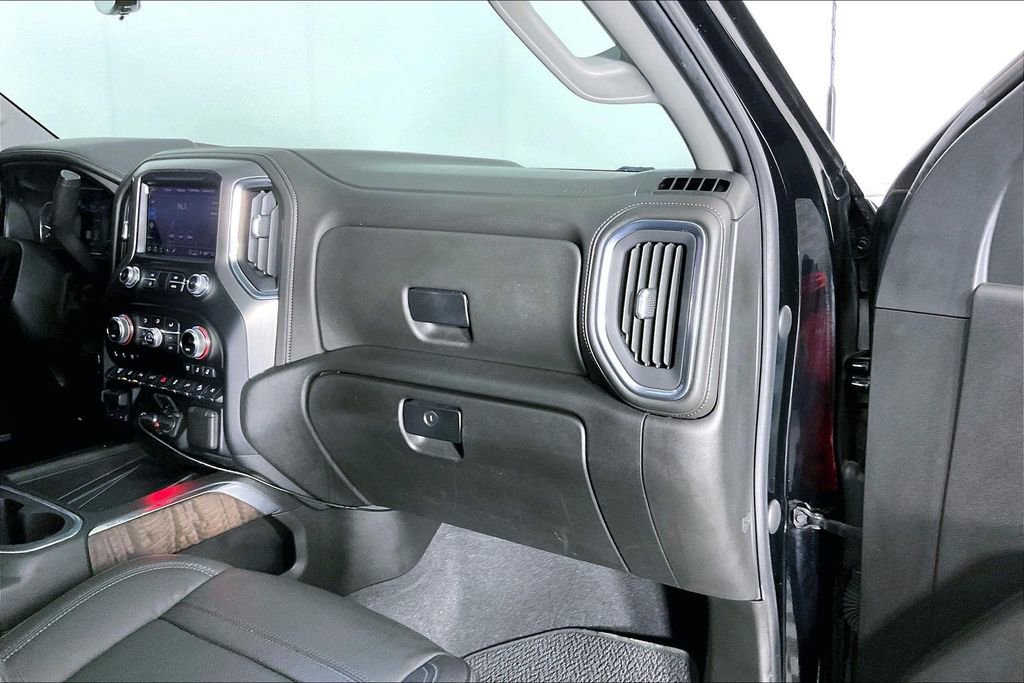 Used 2022 GMC Sierra 2500 Denali w/ Denali Ultimate Package AWD/4WD image 22