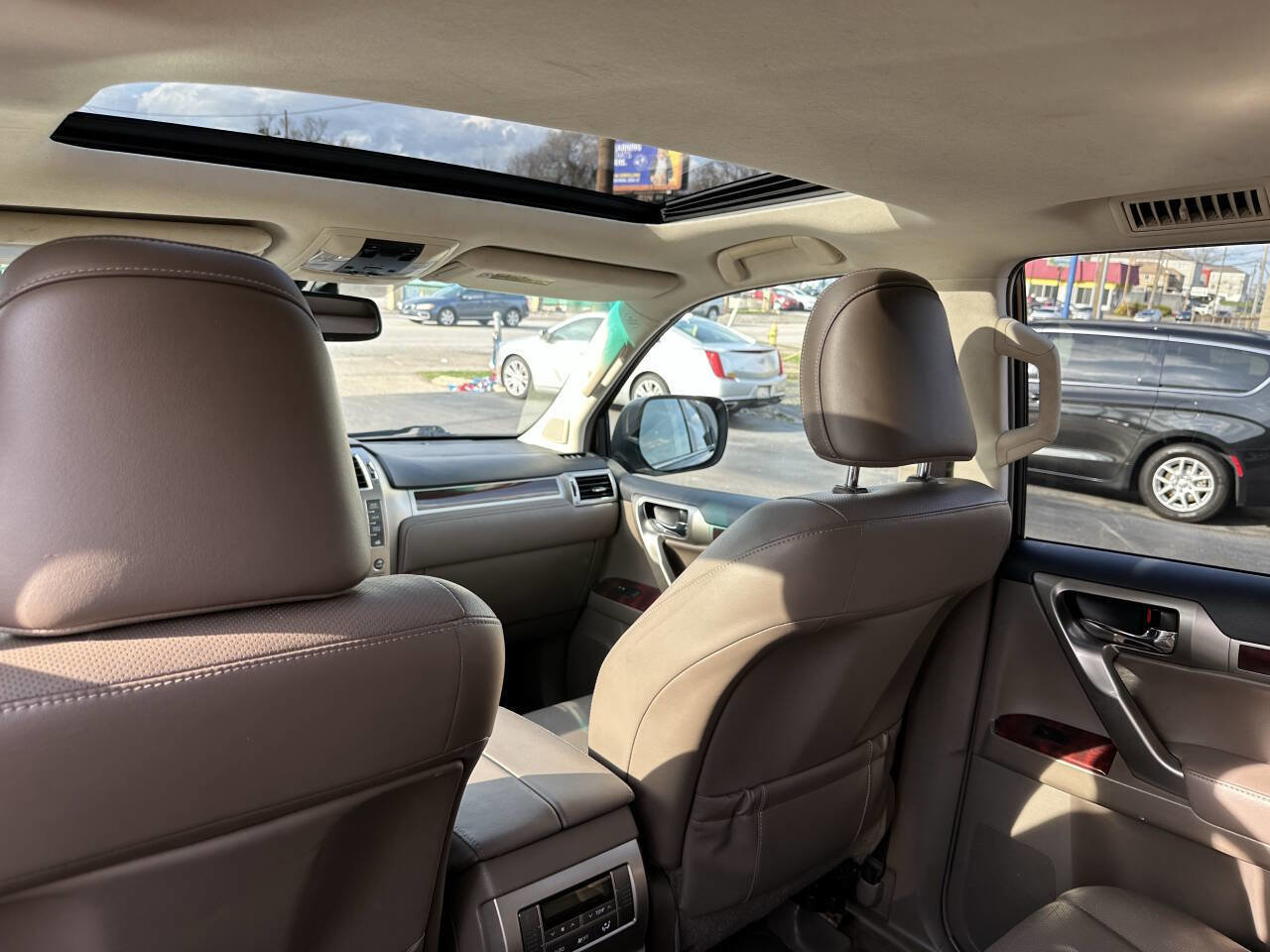 Used 2012 Lexus GX 460 image 17