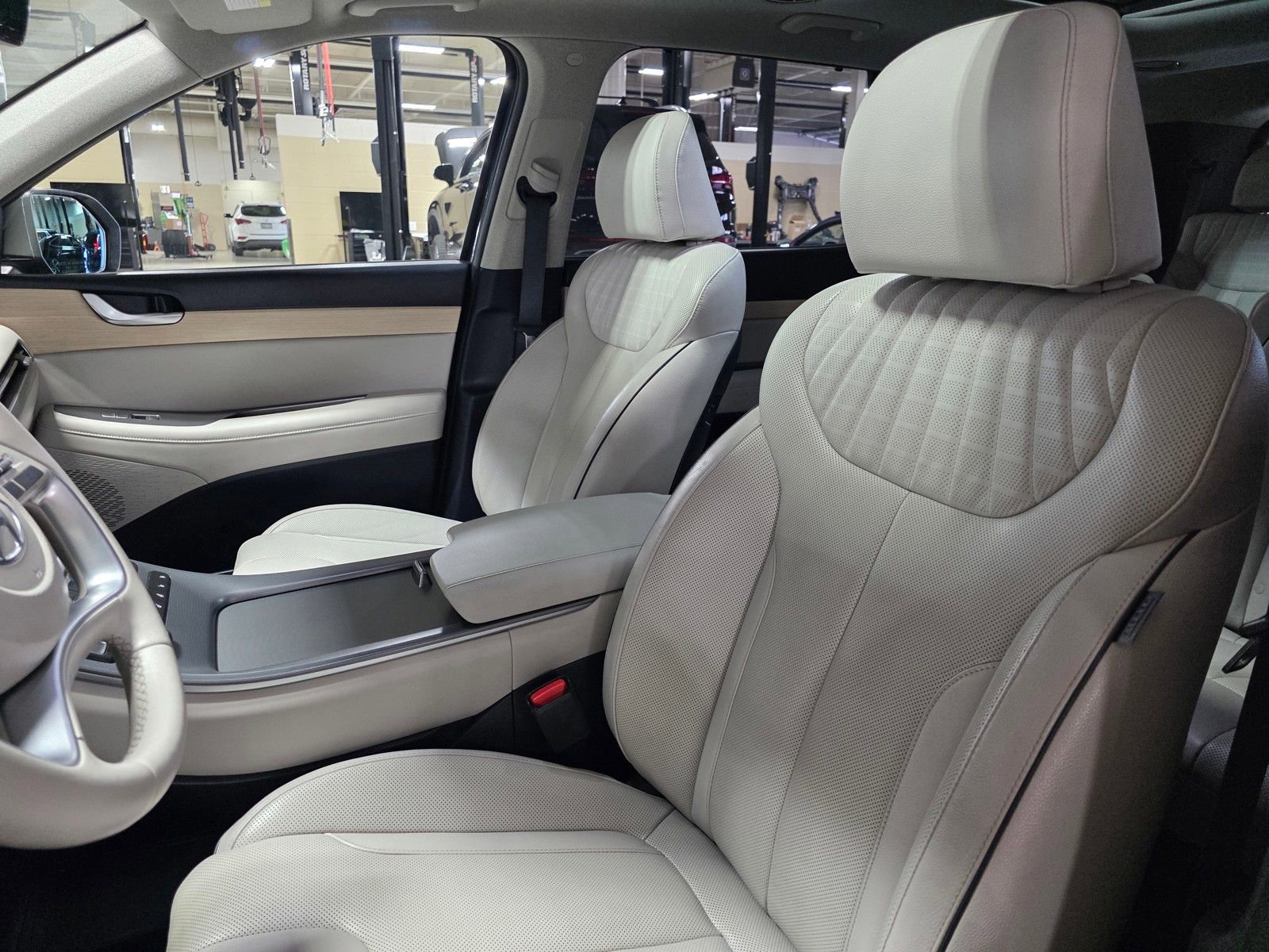 Used 2023 Hyundai Palisade Limited image 25