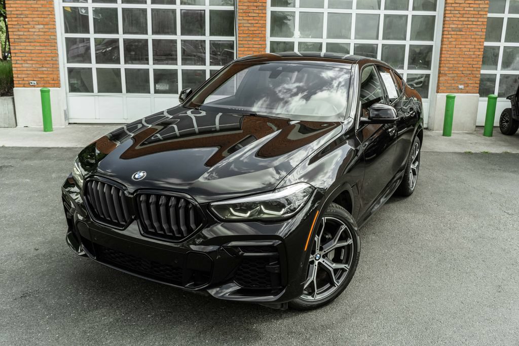 Used 2022 BMW X6 xDrive40i AWD/4WD image 2