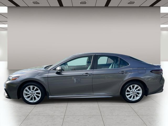 Used 2024 Toyota Camry SE FWD image 7