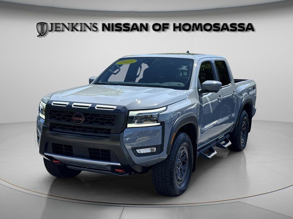 Used 2025 Nissan Frontier PRO-4X w/ Pro Premium Package image 11