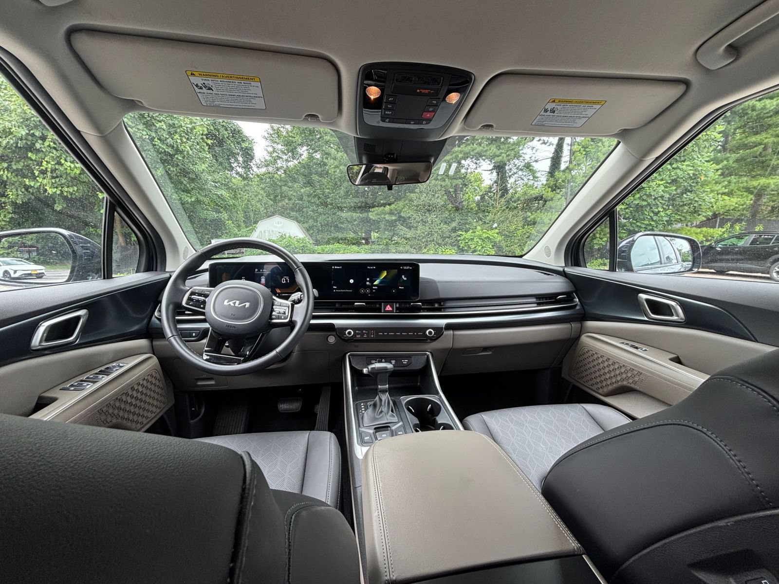 Used 2026 Kia Carnival FWD image 35
