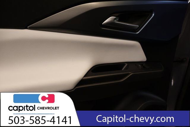 Used 2026 Chevrolet Equinox EV LT image 29