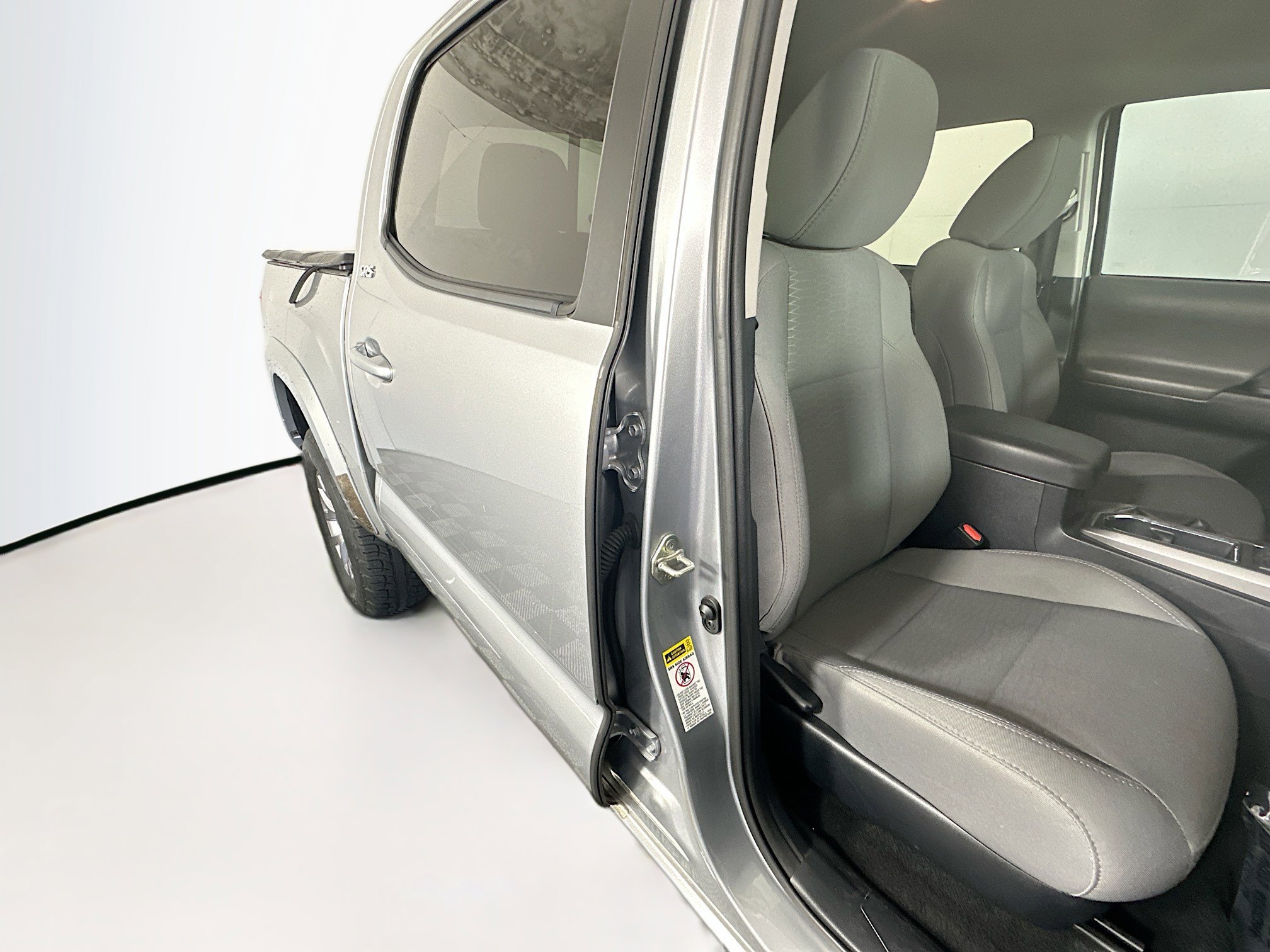 Used 2017 Toyota Tacoma SR5 w/ Tow Package RWD image 27