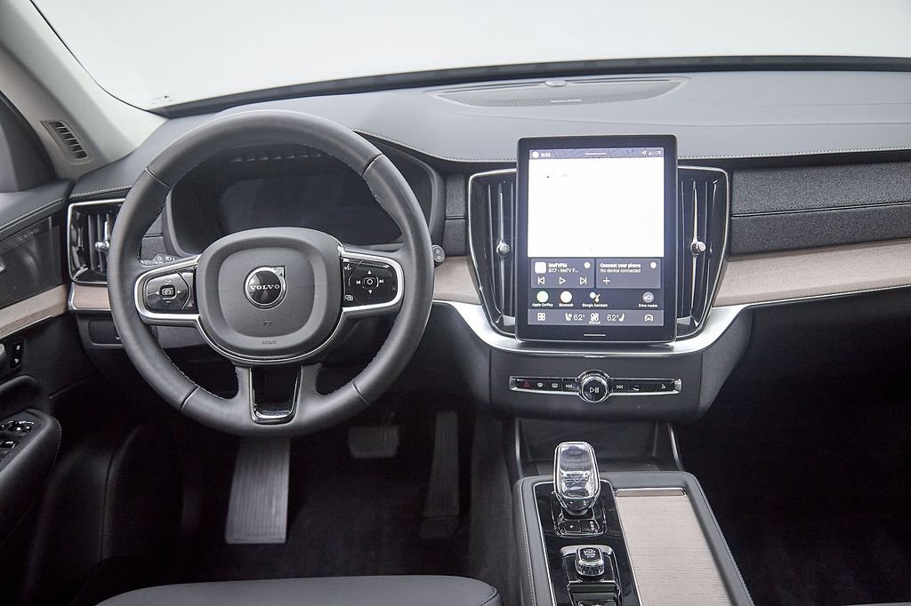 New 2026 Volvo XC90 B6 Plus w/ Protection Package Premier image 30