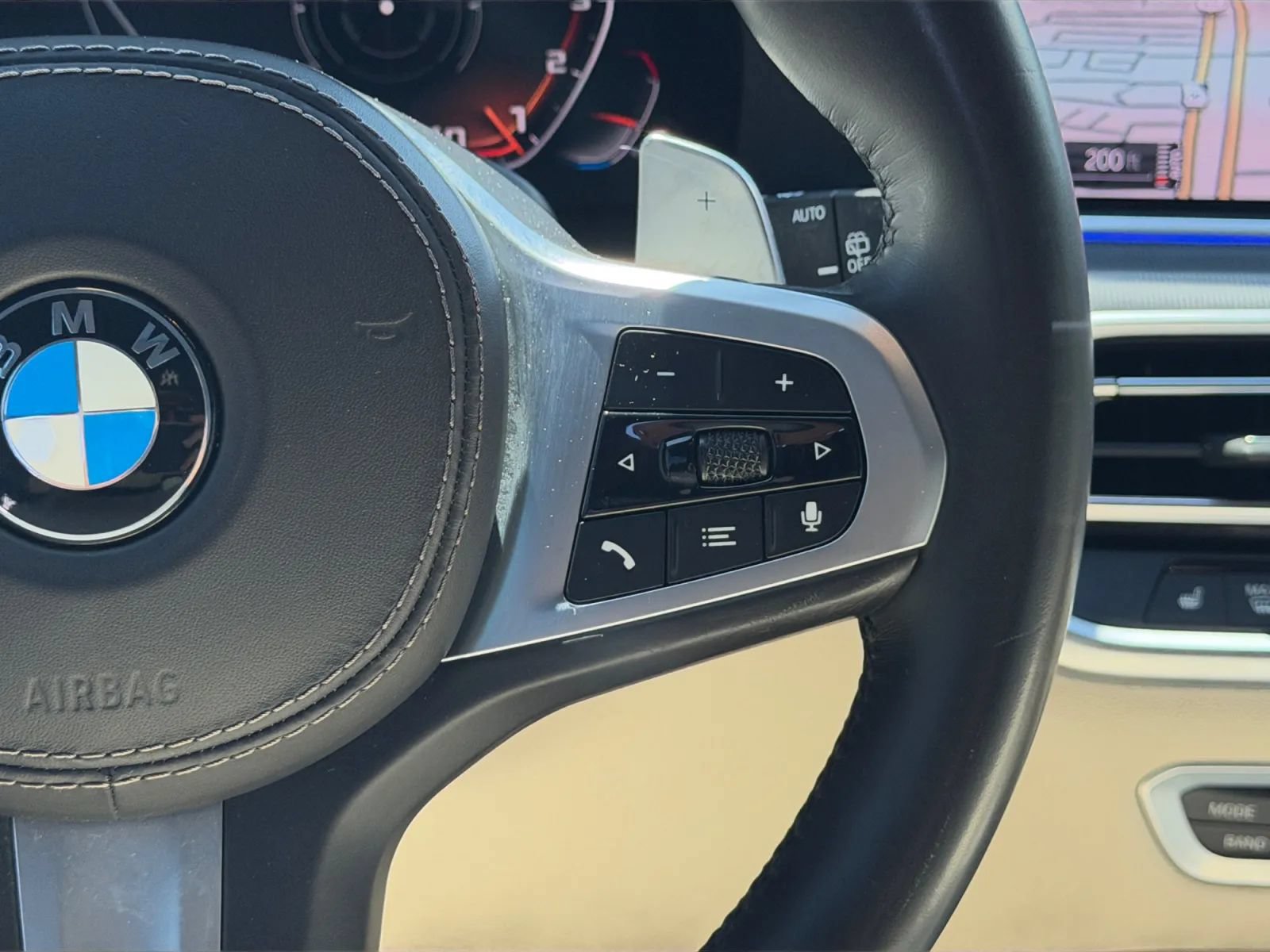 Used 2019 BMW X5 xDrive40i w/ M Sport Package AWD/4WD image 22