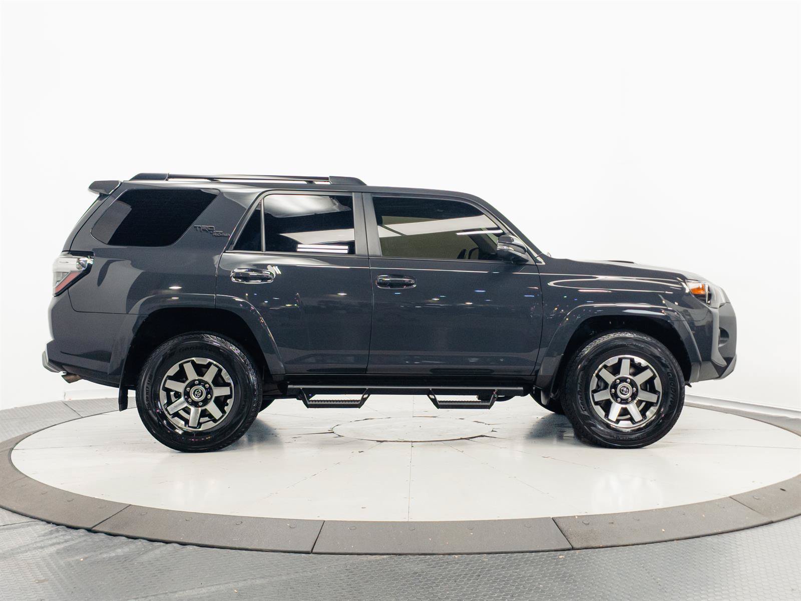 Certified 2024 Toyota 4Runner TRD Off-Road Premium w/ Off Road Premium Plus Package AWD/4WD image 15