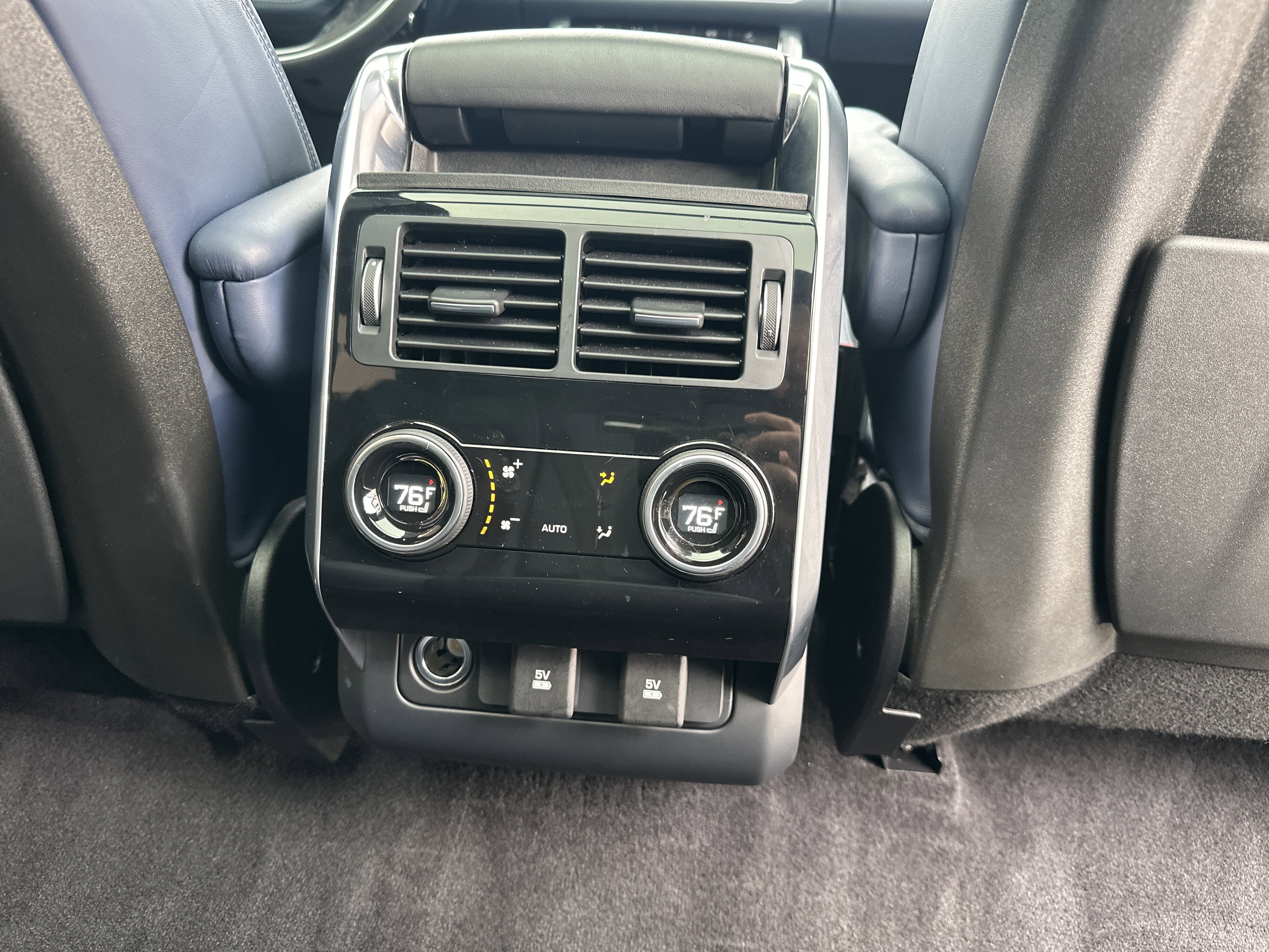 Used 2021 Land Rover Range Rover Sport HST image 15