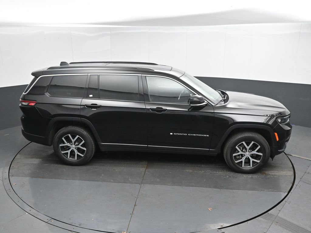 Used 2024 Jeep Grand Cherokee L Limited w/ Luxury Tech Group II image 31
