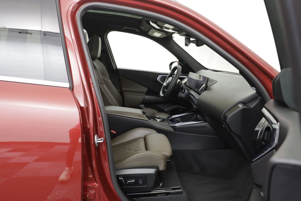 Certified 2025 BMW X3 xDrive30i image 18