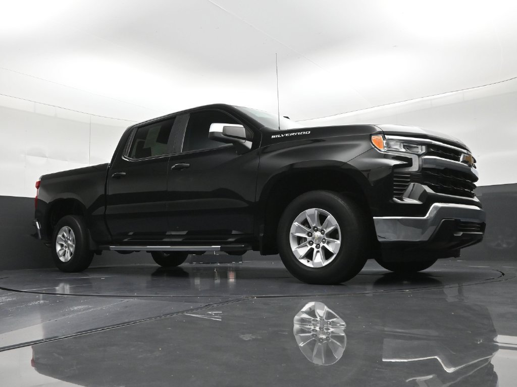Used 2023 Chevrolet Silverado 1500 LT RWD image 29