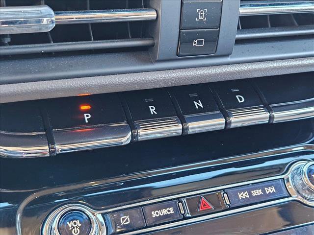 Used 2020 Lincoln Corsair Reserve w/ Elements Package image 12