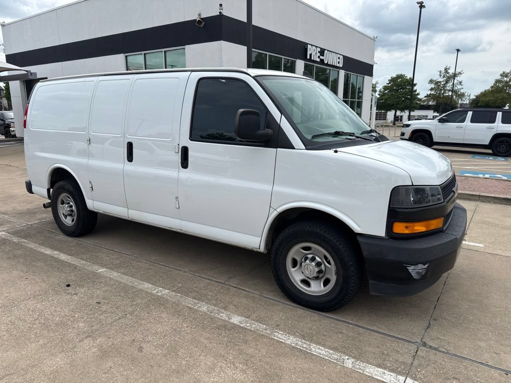 Used 2019 Chevrolet Express 2500 w/ Driver Convenience Package RWD image 9