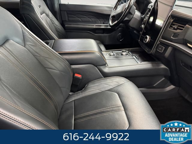 Used 2023 Ford Expedition Max Platinum AWD/4WD image 4