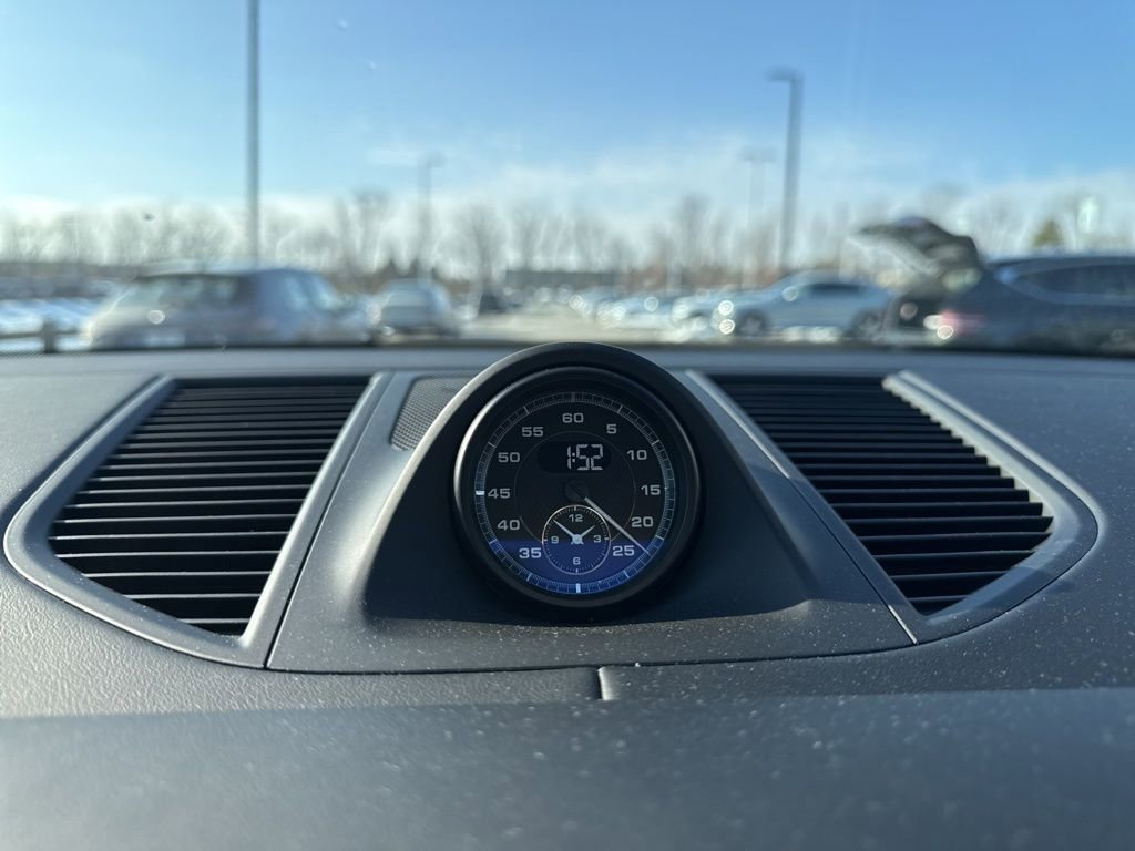 Used 2024 Porsche Macan GTS image 33