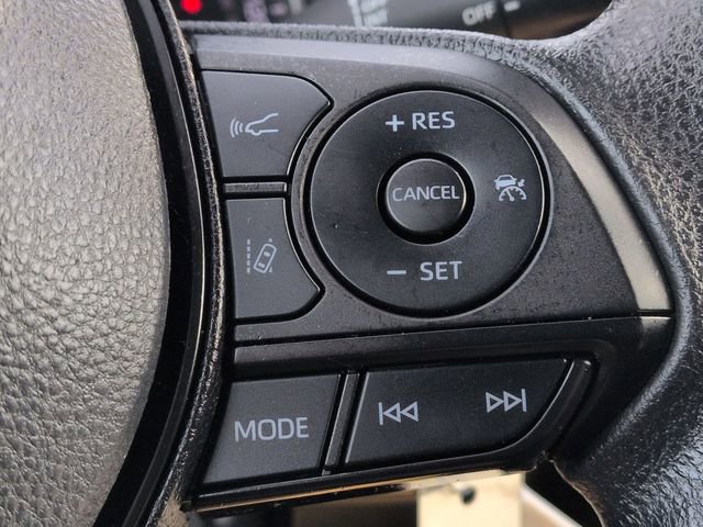 Certified 2022 Toyota RAV4 LE AWD/4WD image 18